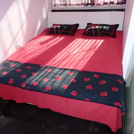 Luxury דירה
